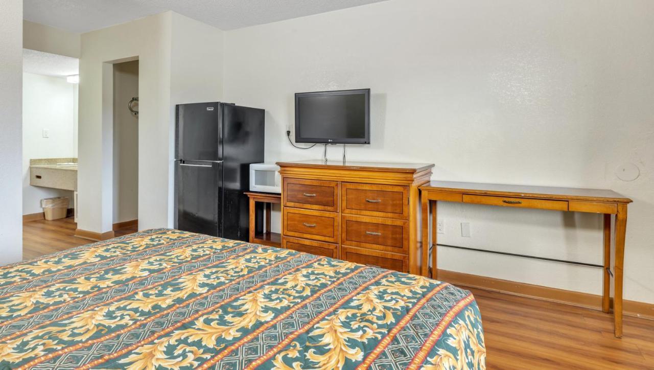 Studios And Suites 4 Less Emporia Ngoại thất bức ảnh